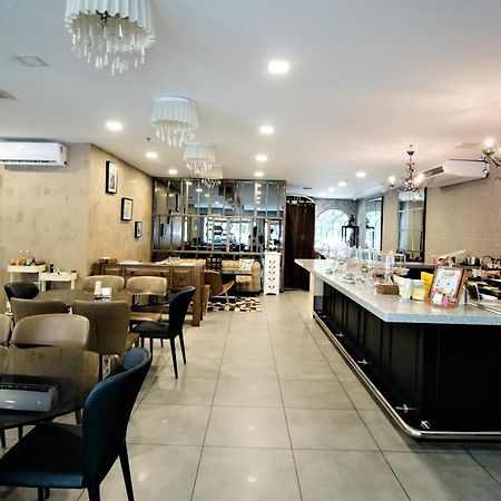 Traders Inn Brunei Bandar Seri Begavan Dış mekan fotoğraf