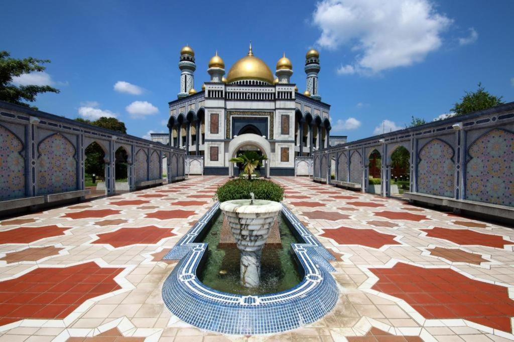 Traders Inn Brunei Bandar Seri Begavan Dış mekan fotoğraf