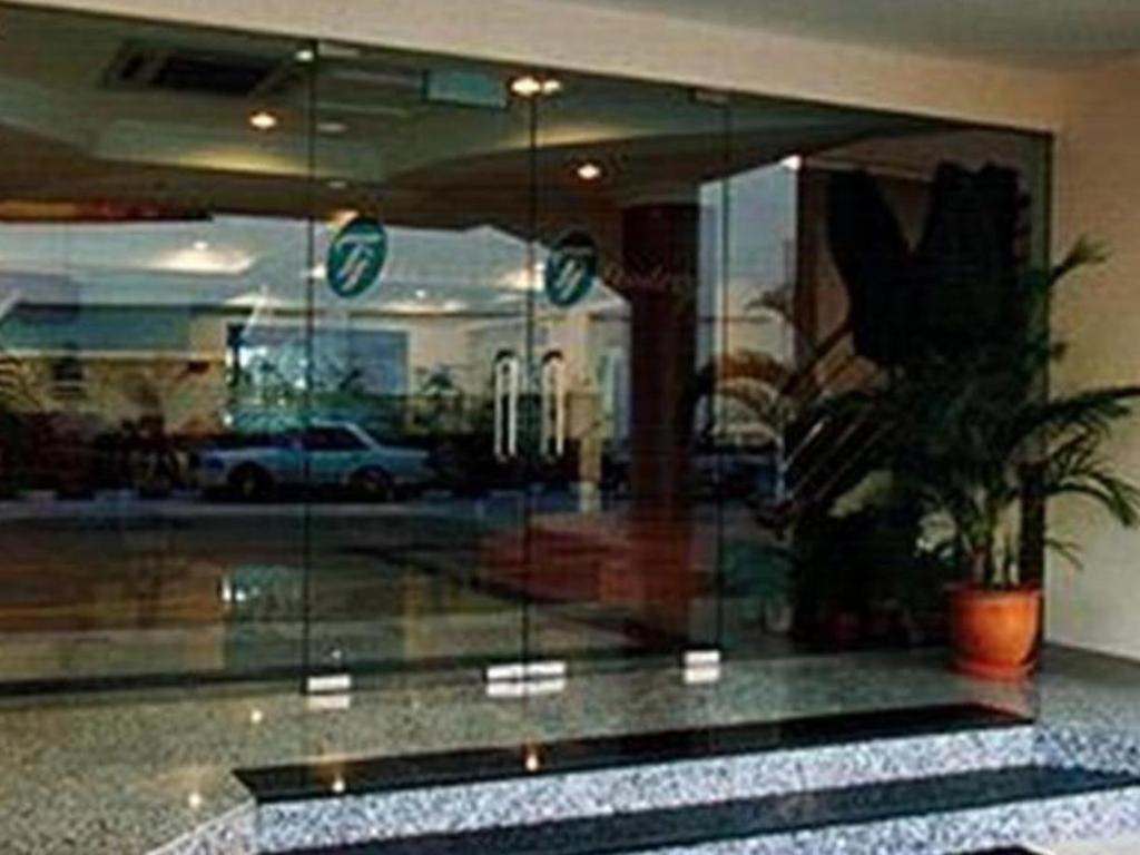 Traders Inn Brunei Bandar Seri Begavan Dış mekan fotoğraf